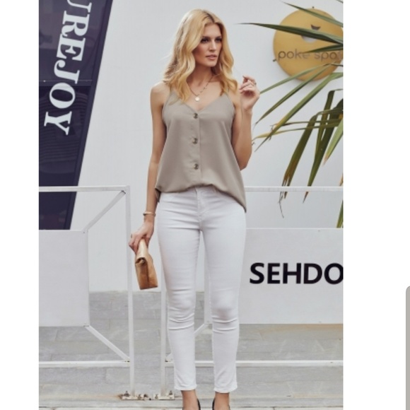 Nude buttoned spaghetti strap tank - Picture 4 of 7